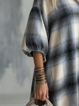 Elegant O-shaped Blue And White Checkered Midi Dress