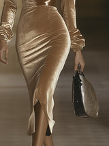 【24-hour shipping out】Elegant V-neck Slim-fit Champagne Velvet Midi Dress